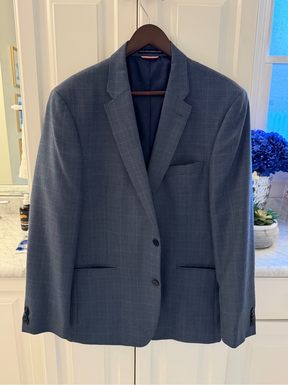 Tommy Hilfiger Blue Plaid Sport Coat 42R
